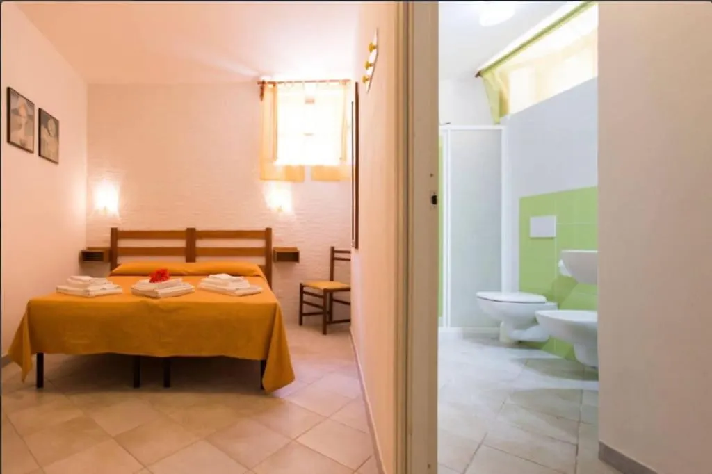 Villa Flavia direttamente sul mare con terrazza incantevole per 6 persone Alghero Italia